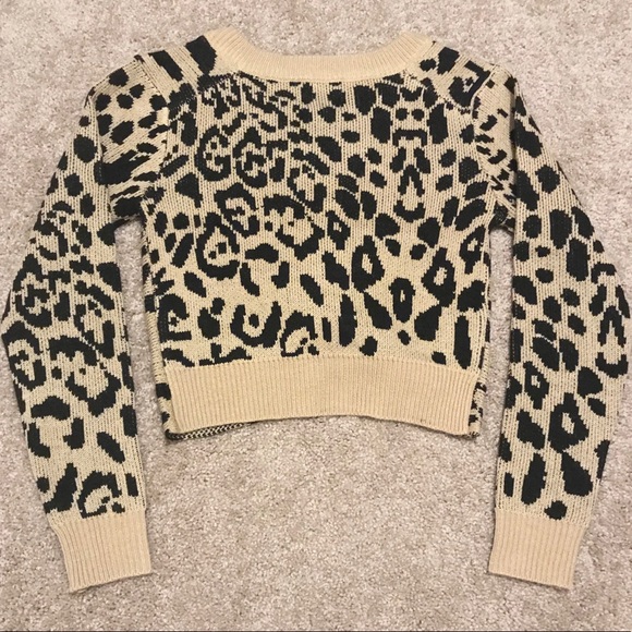 🆕 J.O.A. Sweater - Picture 2 of 3